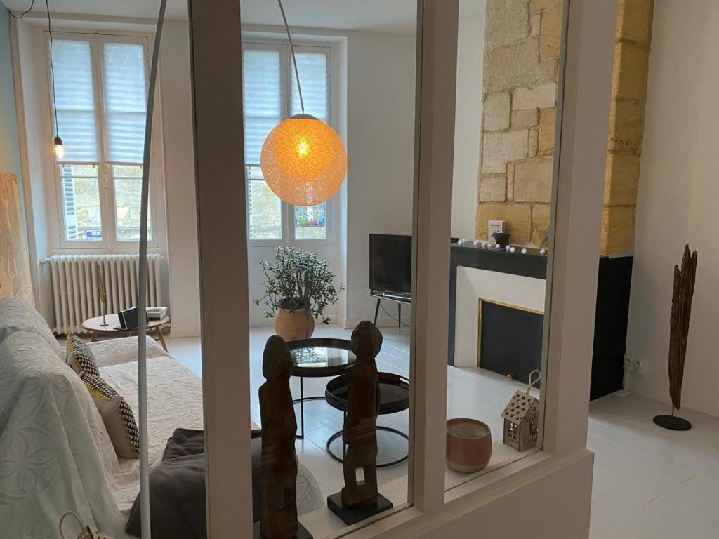 Bo, Peace & Bordeaux Apartment ภายนอก รูปภาพ